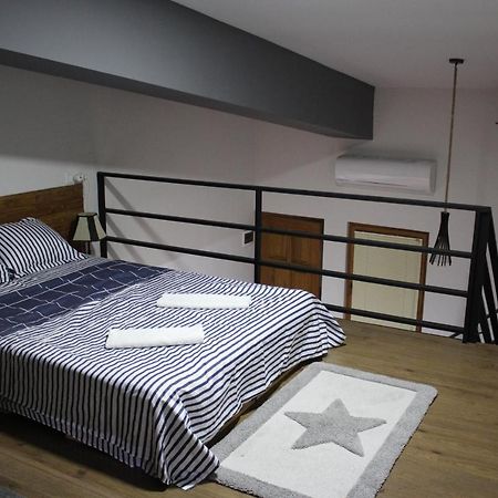 Shota'S Apartment Tbilisi ภายนอก รูปภาพ