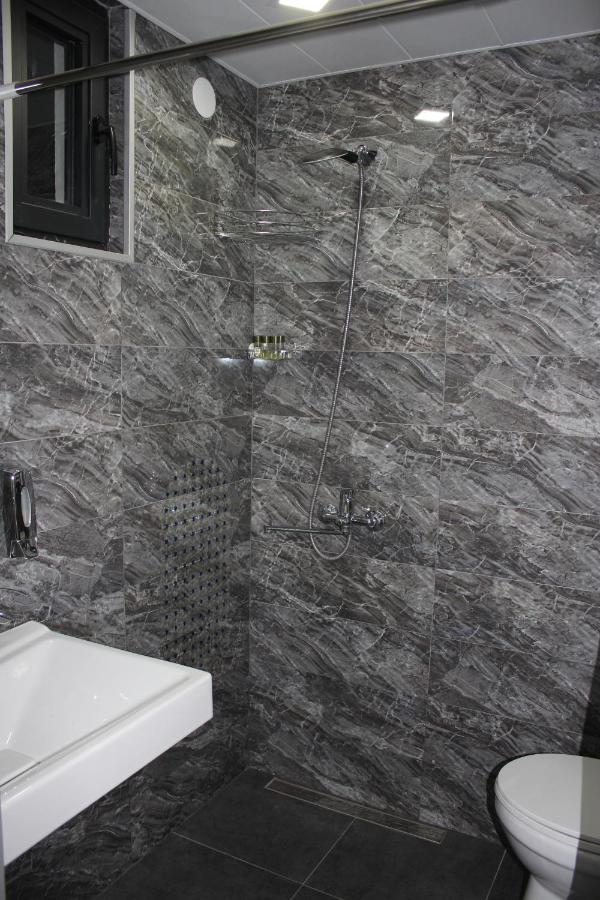 Shota'S Apartment Tbilisi ภายนอก รูปภาพ